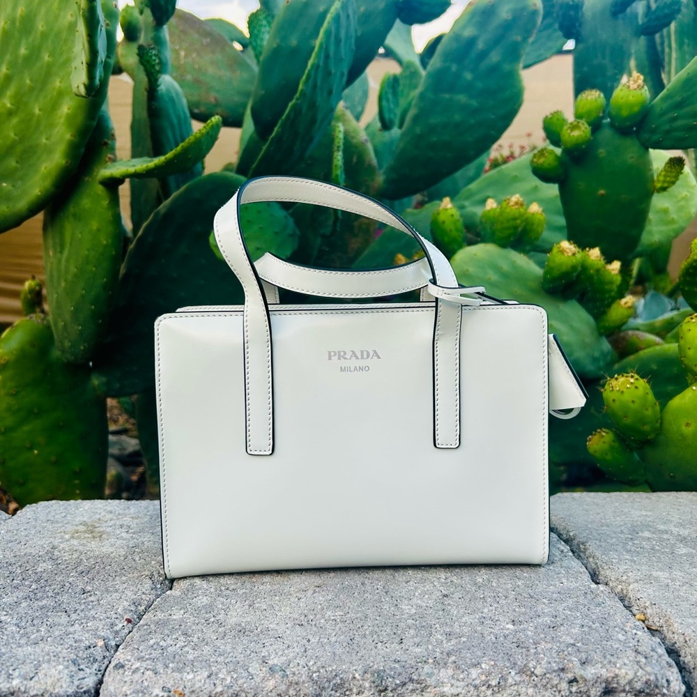 Prada Re-Edition 1995 Tote Spazzolato Leather White - Picture 2 of 14